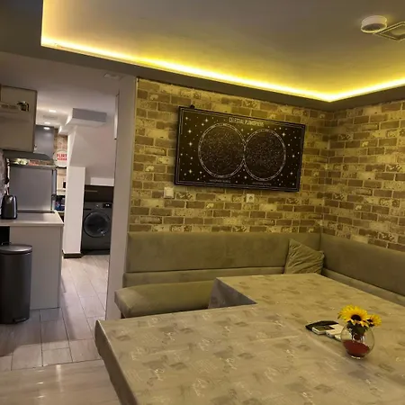 Sharkova House Гостьовий будинок Бансько