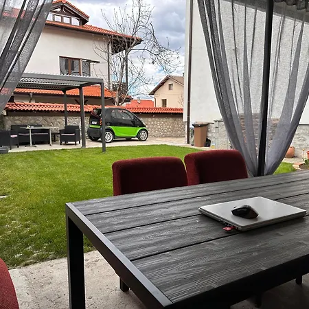 Sharkova House