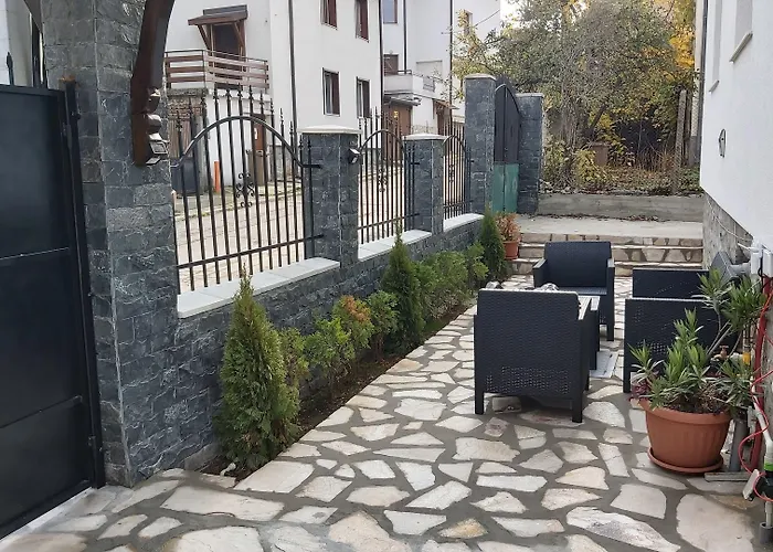 Гостевой дом Sharkova House