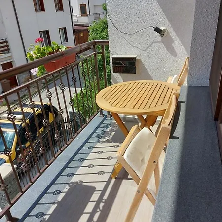 Sharkova House 2* Банско