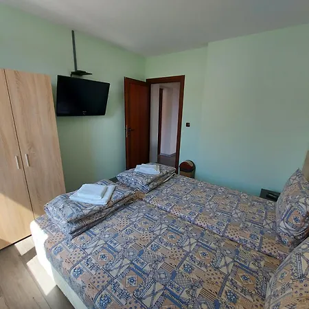 Sharkova House 2* Банско