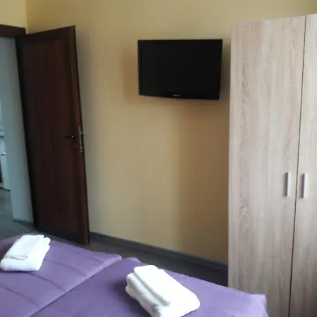 Sharkova House 2*