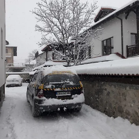 Sharkova House 2* בנסקו