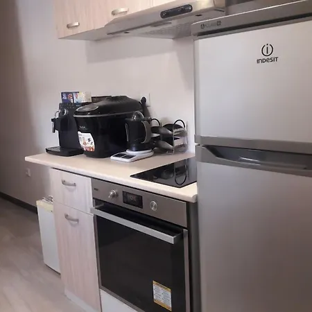 בית הארחה Sharkova House