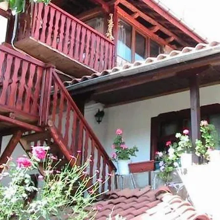 Гостевой дом Sharkova House