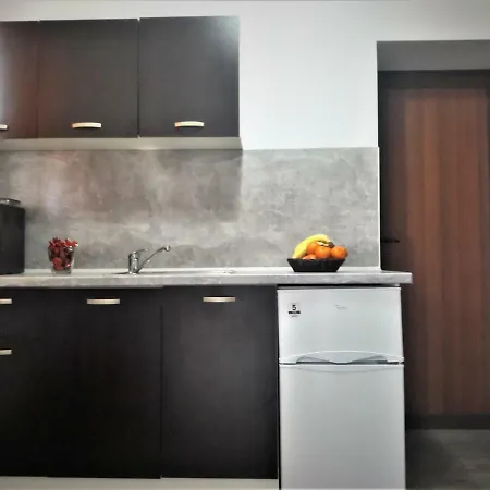 Sharkova House 2*