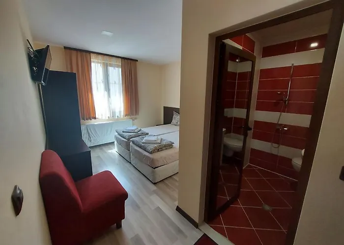 Гостьовий будинок Sharkova House 2*