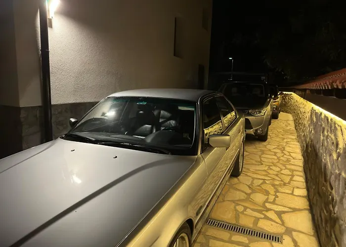 Гостьовий будинок Sharkova House Бансько