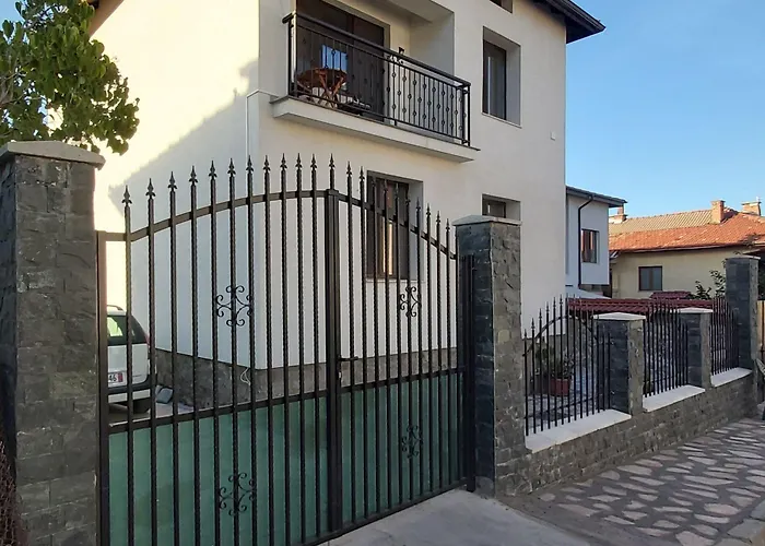 招待所 Sharkova House 2*